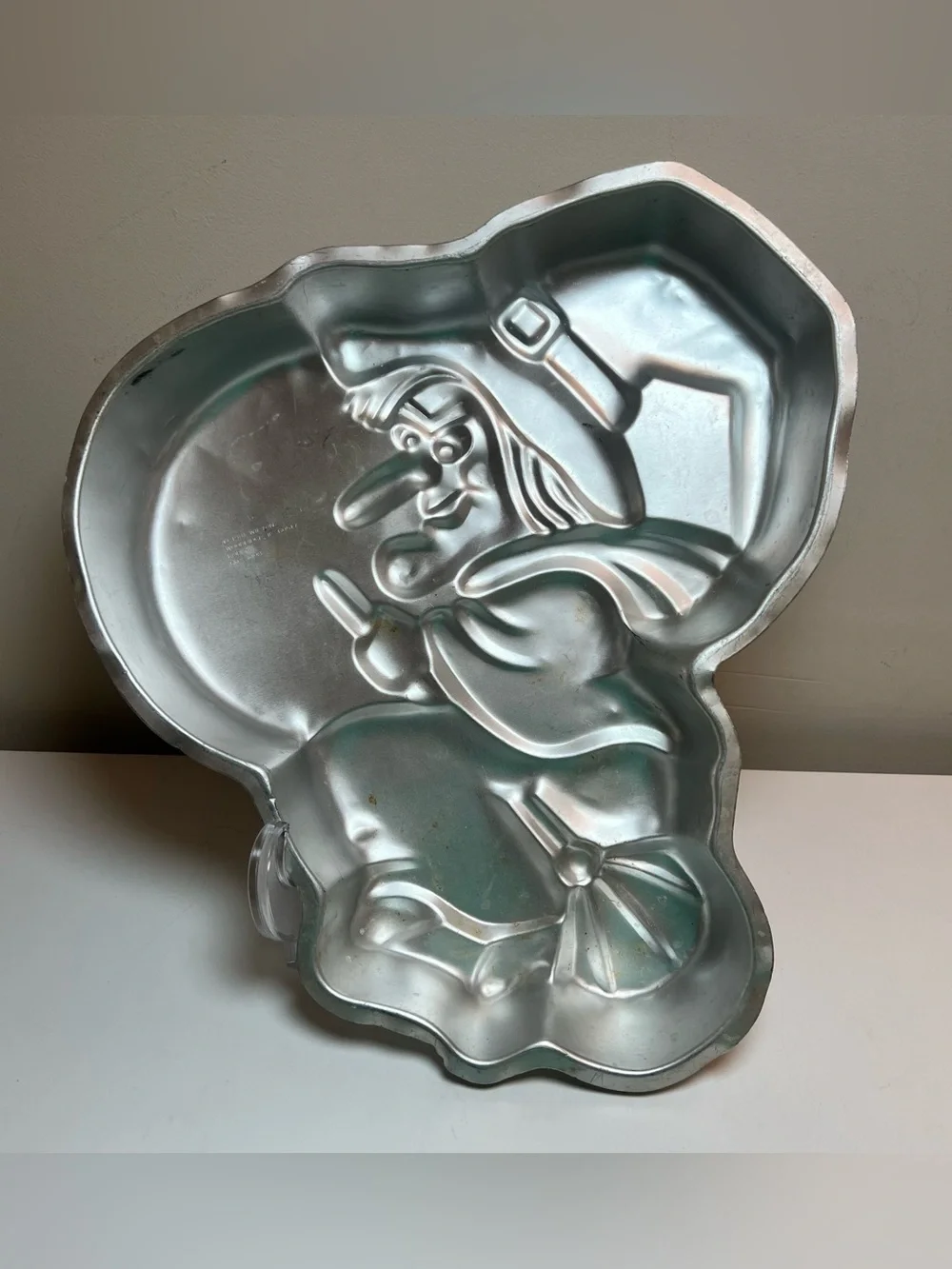 Wilton Silver Witch Cake Pan